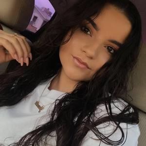 Meet your Posher, Janelle